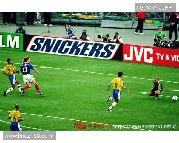 足球明星第一的荣耀之路与背后不为人知的艰辛故事